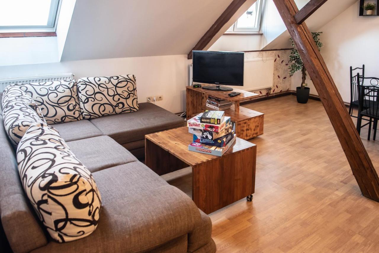 Podkrovni Apartman S Vyhledem Na Namesti Lomnice nad Lužnicí Bagian luar foto